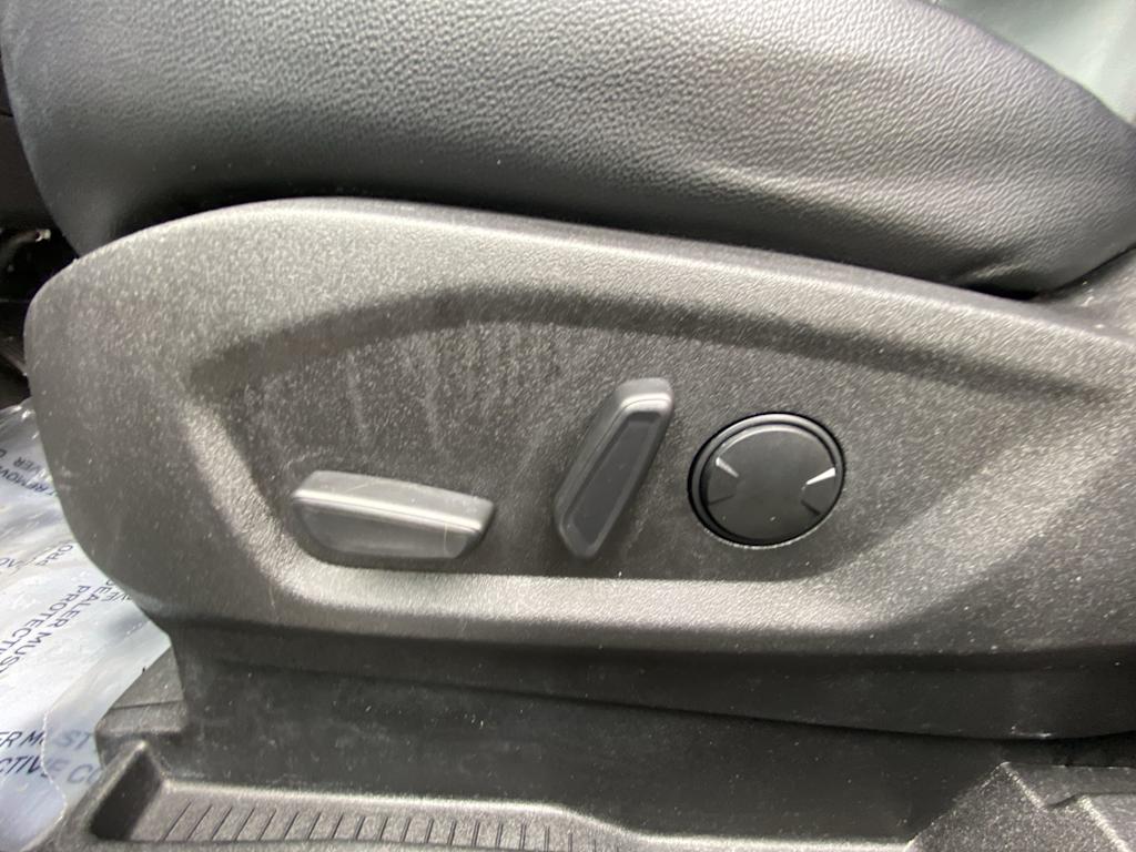 Thumbnail: 2024 Ford Edge - 18