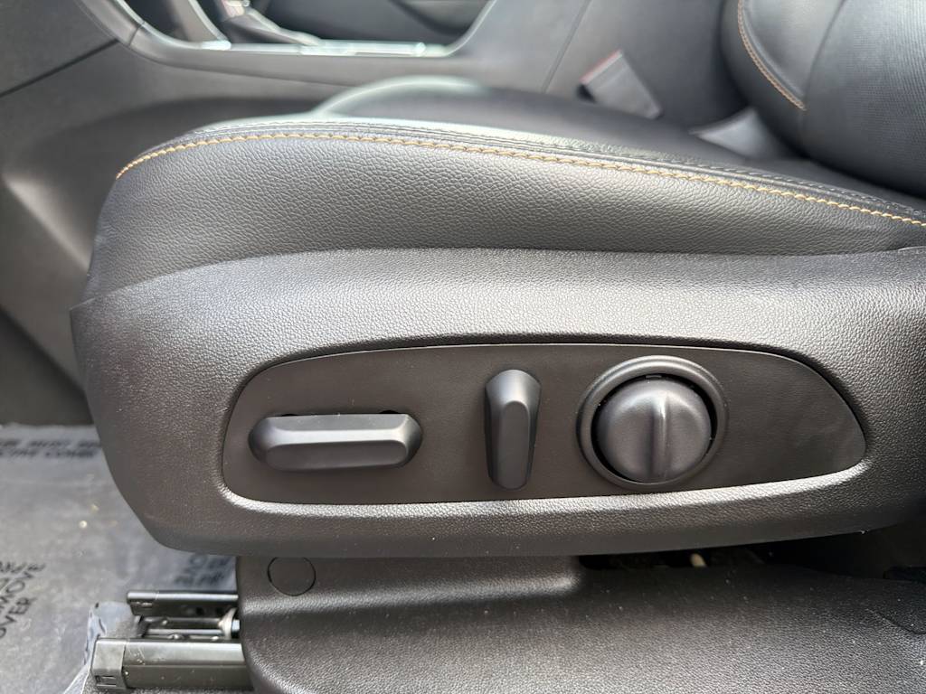 Thumbnail: 2019 Chevrolet Equinox - 20