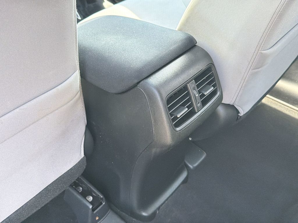 Thumbnail: 2015 Honda CR-V - 7