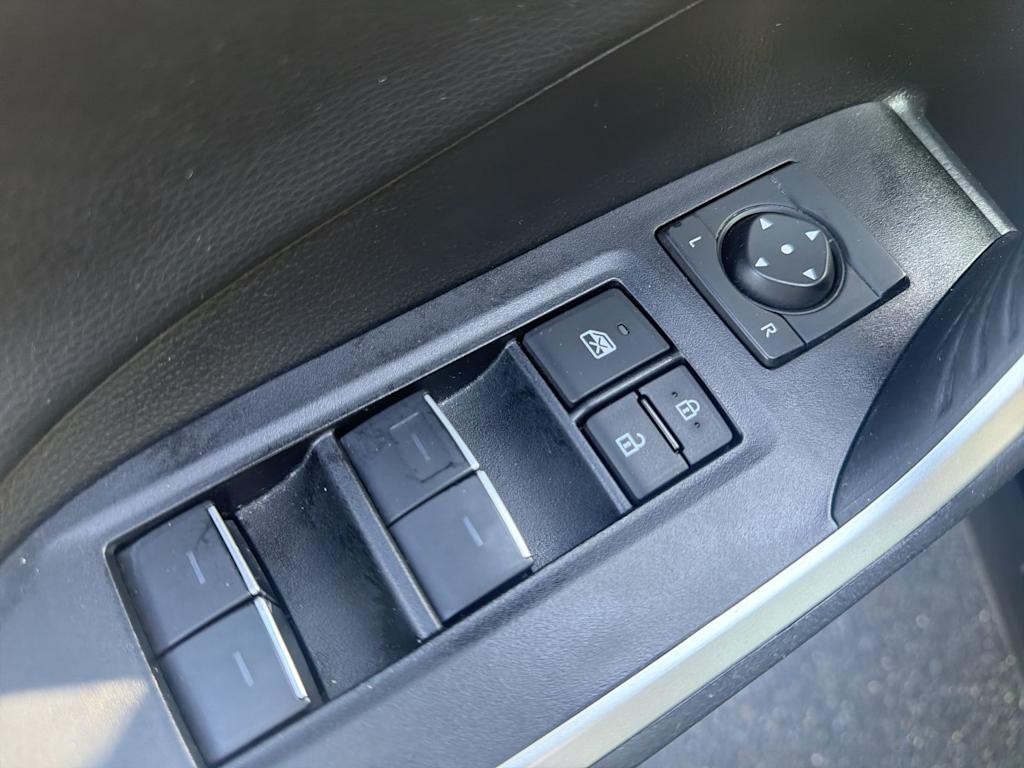 Thumbnail: 2024 Toyota RAV4 - 20