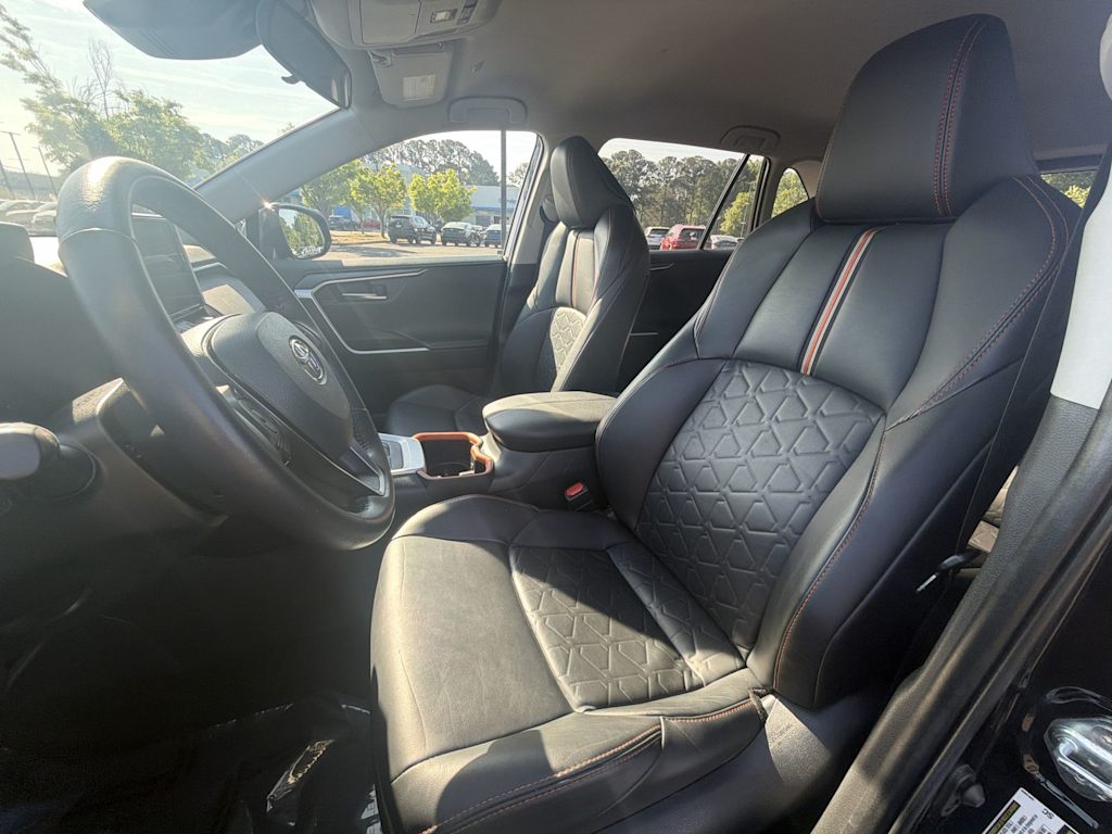 Thumbnail: 2024 Toyota RAV4 - 6