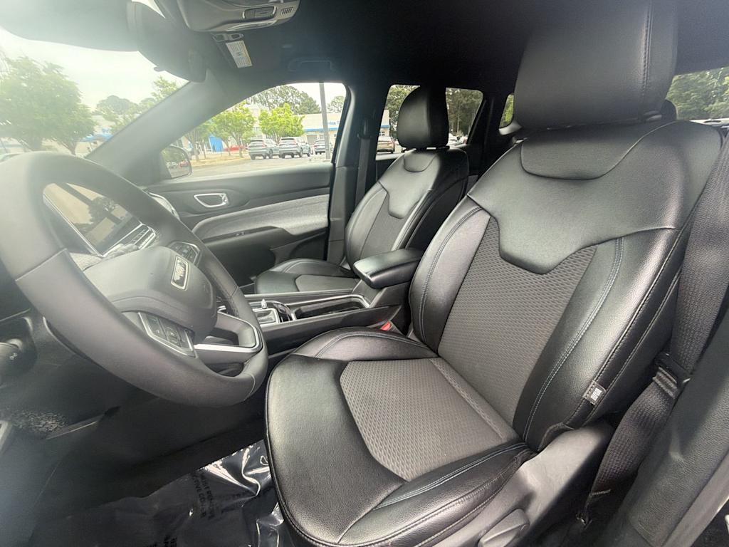 Thumbnail: 2024 Jeep Compass - 9