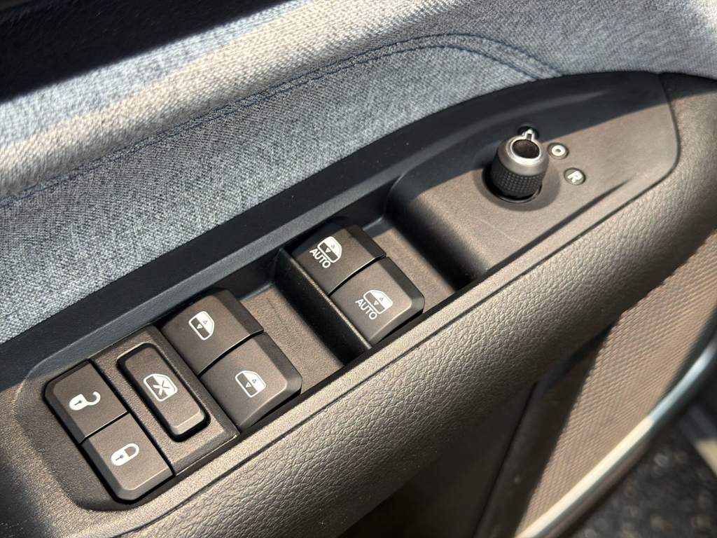 Thumbnail: 2024 Jeep Compass - 21