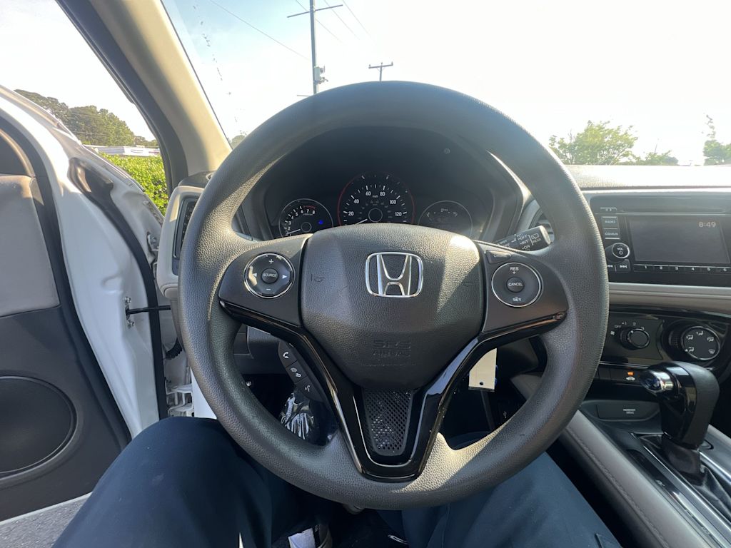 2016 Honda HR-V LX 2