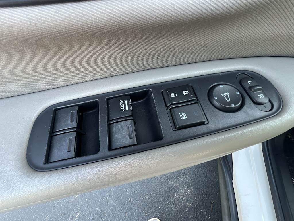 2016 Honda HR-V LX 21