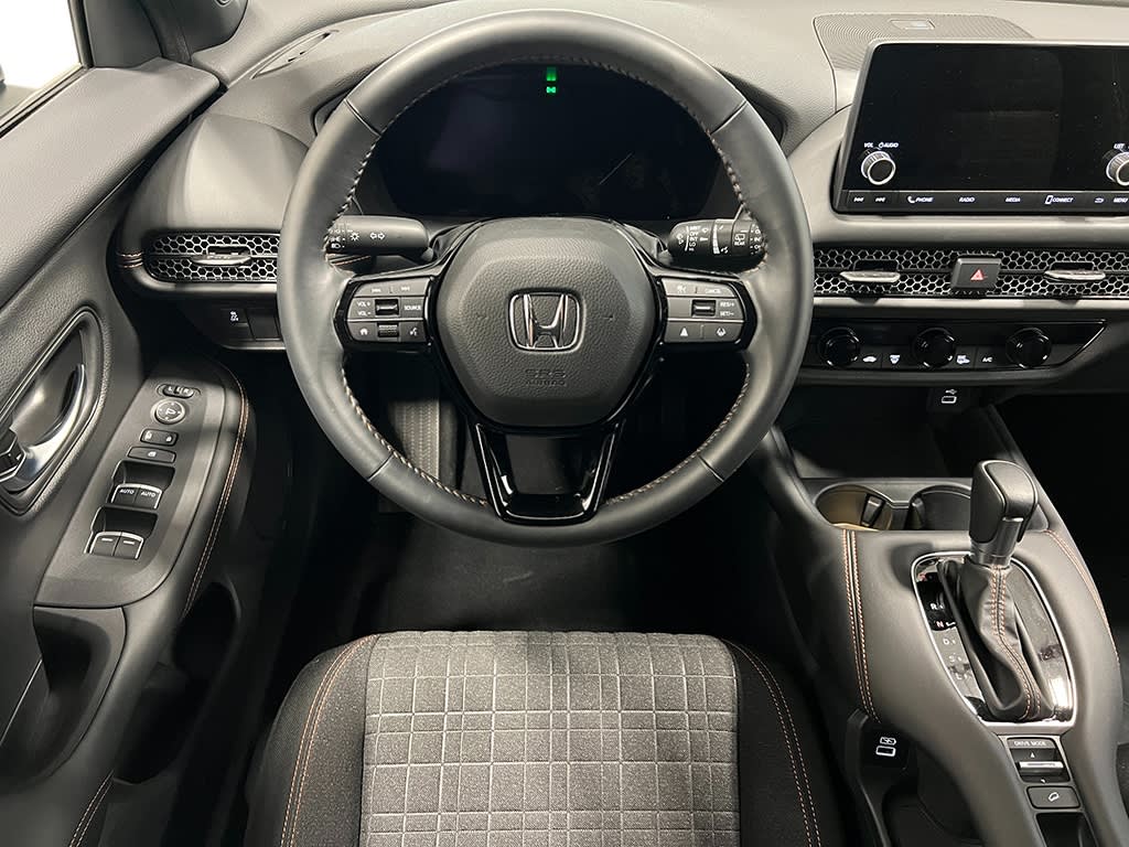 Thumbnail: 2025 Honda HR-V - 2