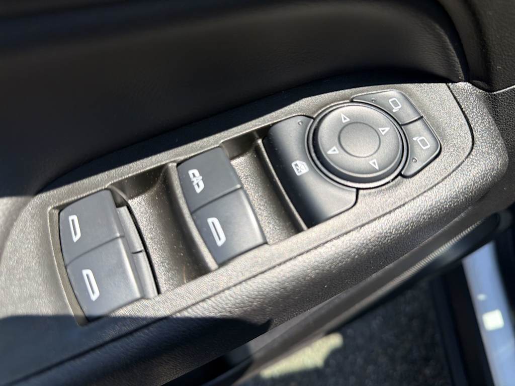 Thumbnail: 2024 Chevrolet Equinox - 21