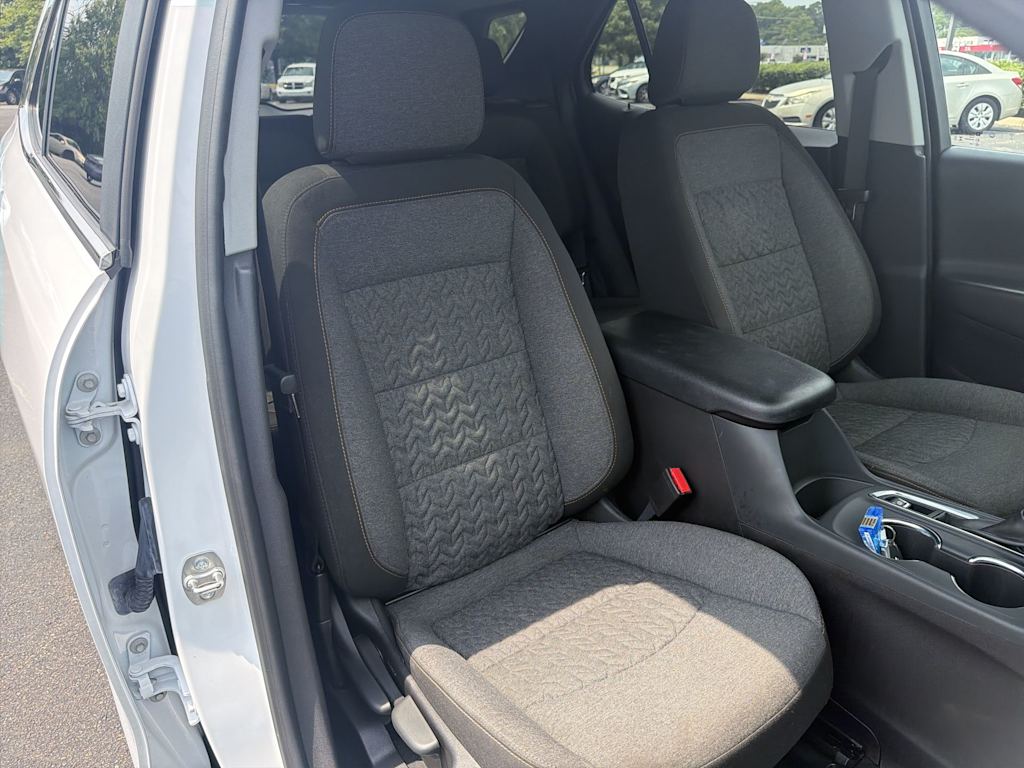 Thumbnail: 2024 Chevrolet Equinox - 25