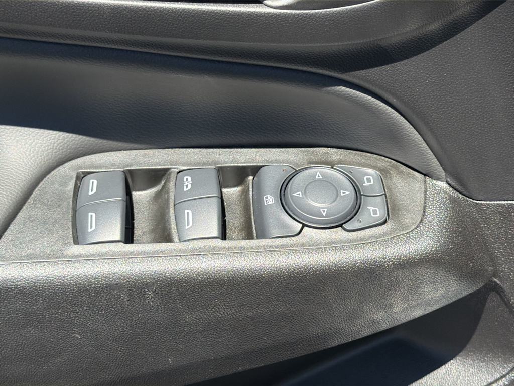 Thumbnail: 2024 Chevrolet Equinox - 21
