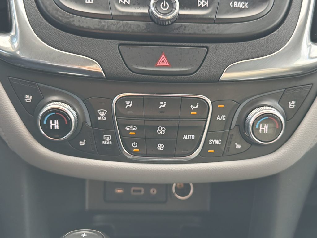 Thumbnail: 2021 Chevrolet Equinox - 22