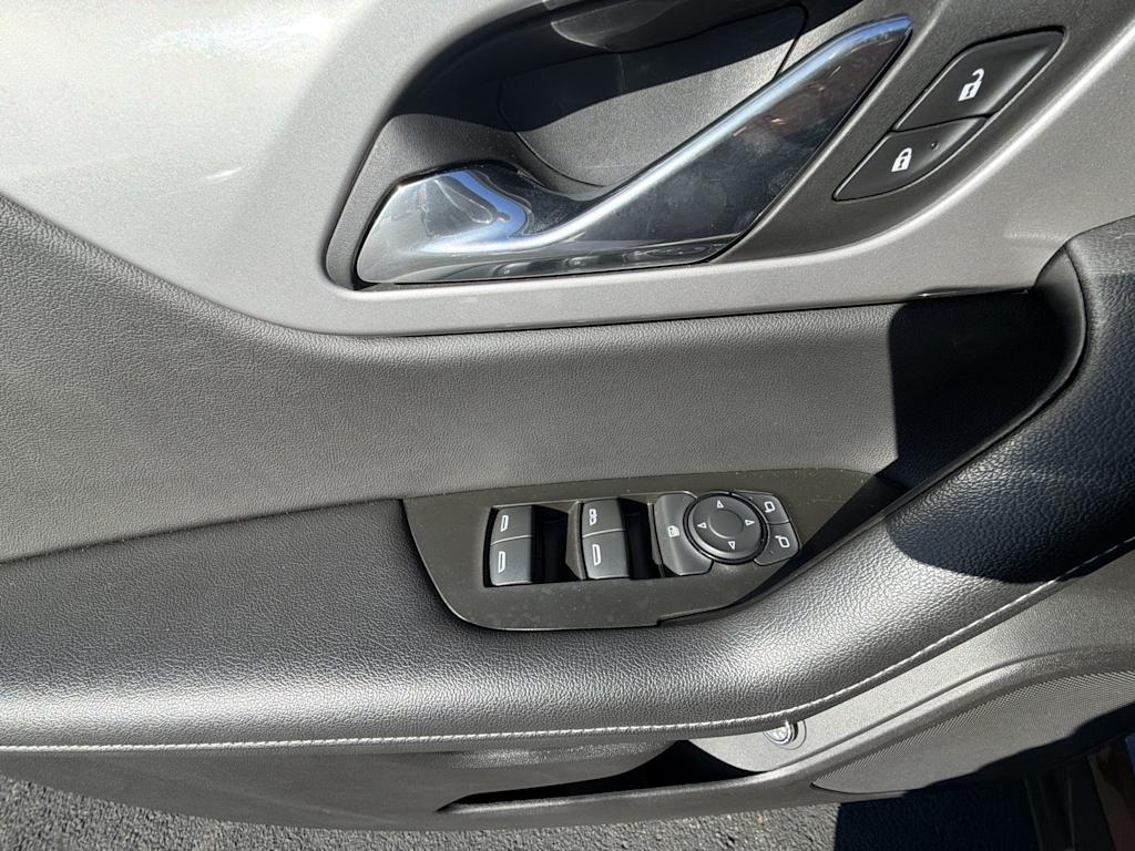 Thumbnail: 2024 Chevrolet Blazer - 21