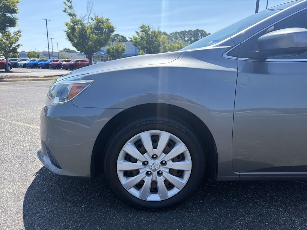 Thumbnail: 2017 Nissan Sentra - 7