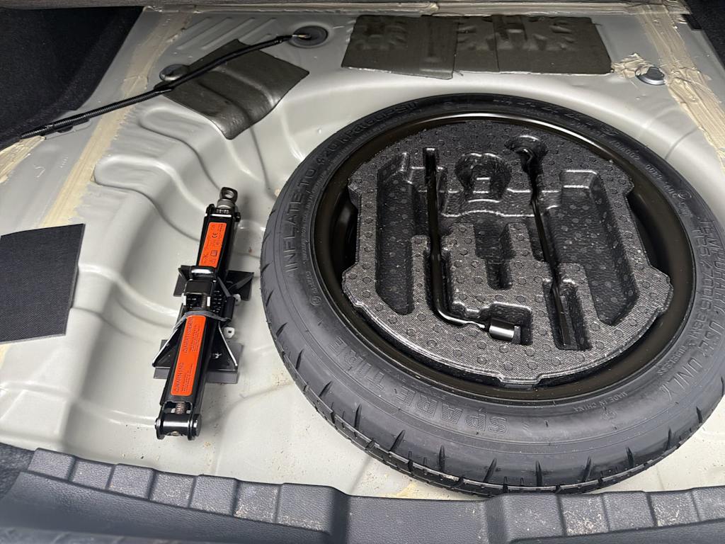 Thumbnail: 2023 Nissan Sentra - 23