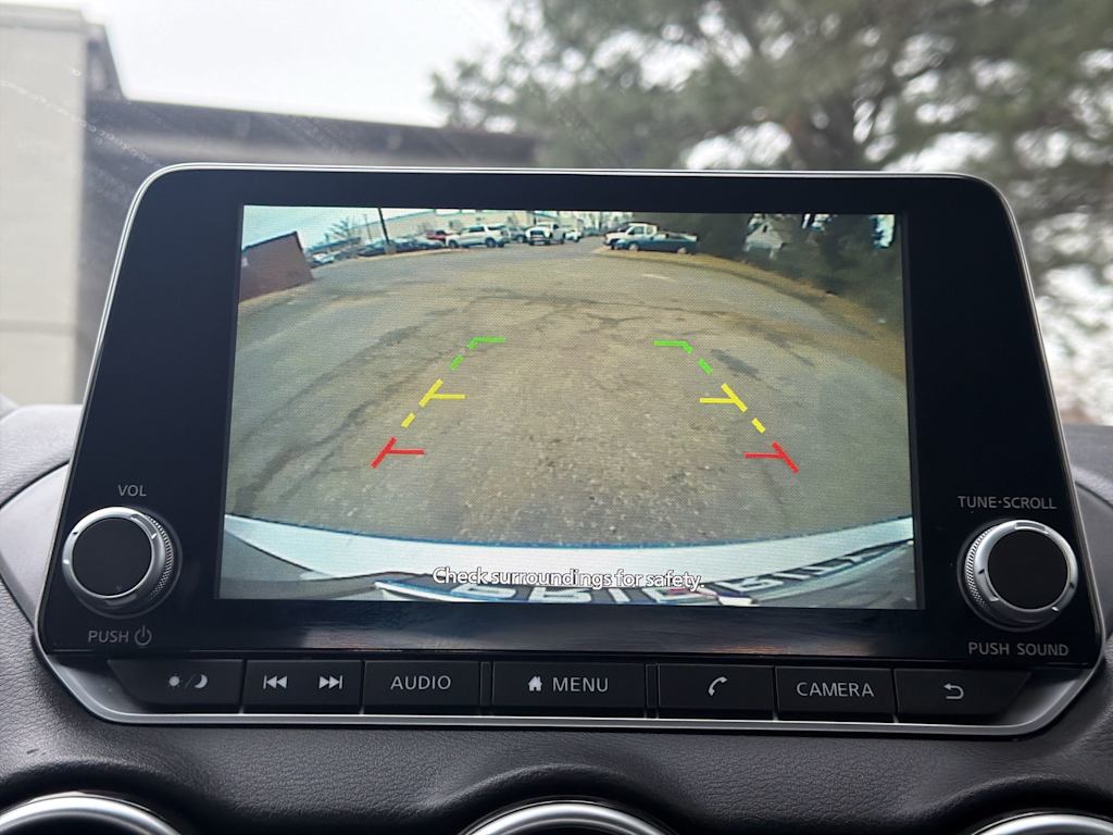 Thumbnail: 2023 Nissan Sentra - 25