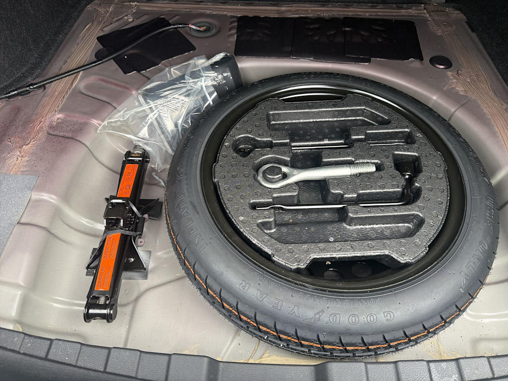 Thumbnail: 2024 Nissan Sentra - 23