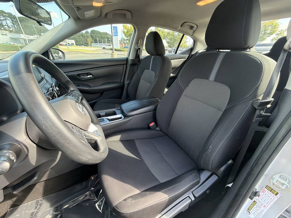 Thumbnail: 2023 Nissan Sentra - 8