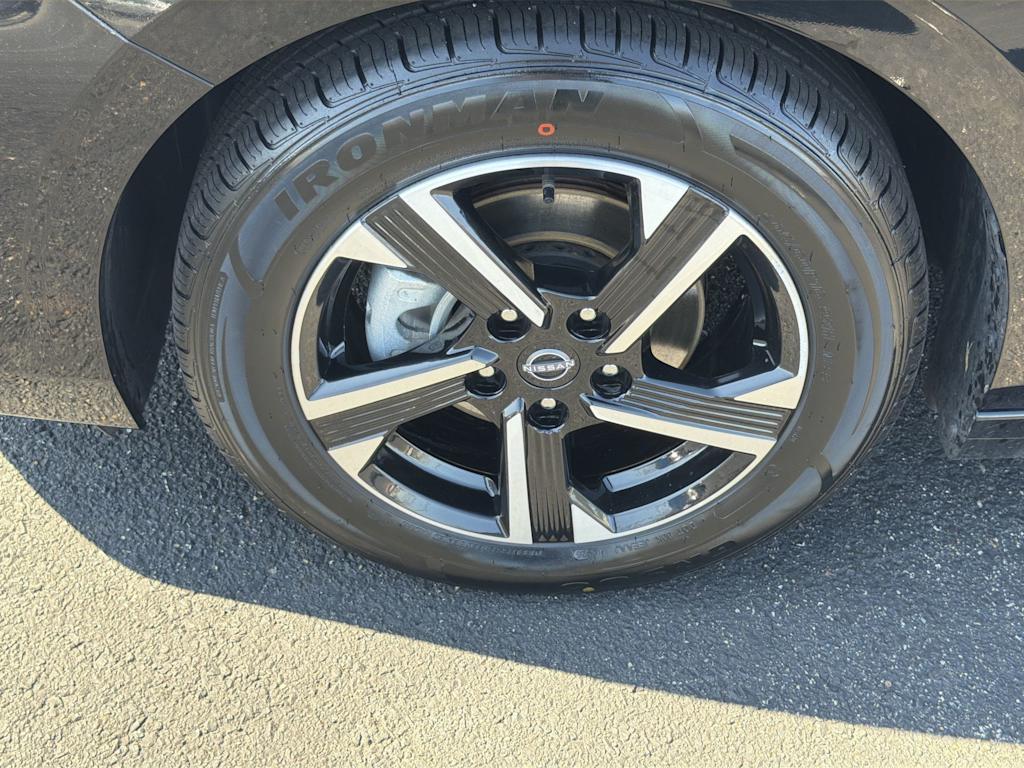 Thumbnail: 2024 Nissan Sentra - 8