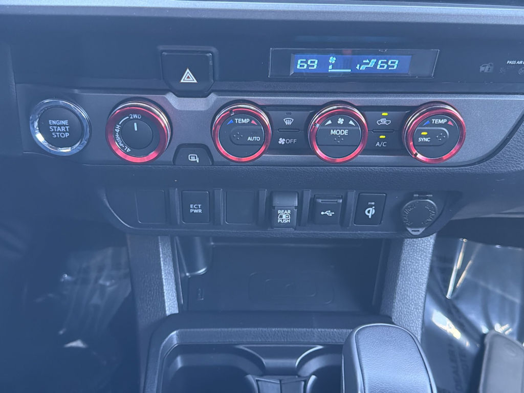 Thumbnail: 2023 Toyota Tacoma - 22