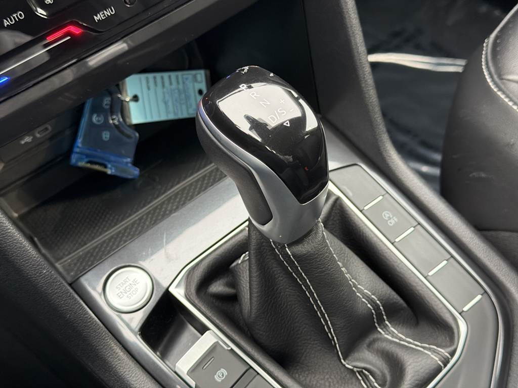 Thumbnail: 2024 Volkswagen Tiguan - 12