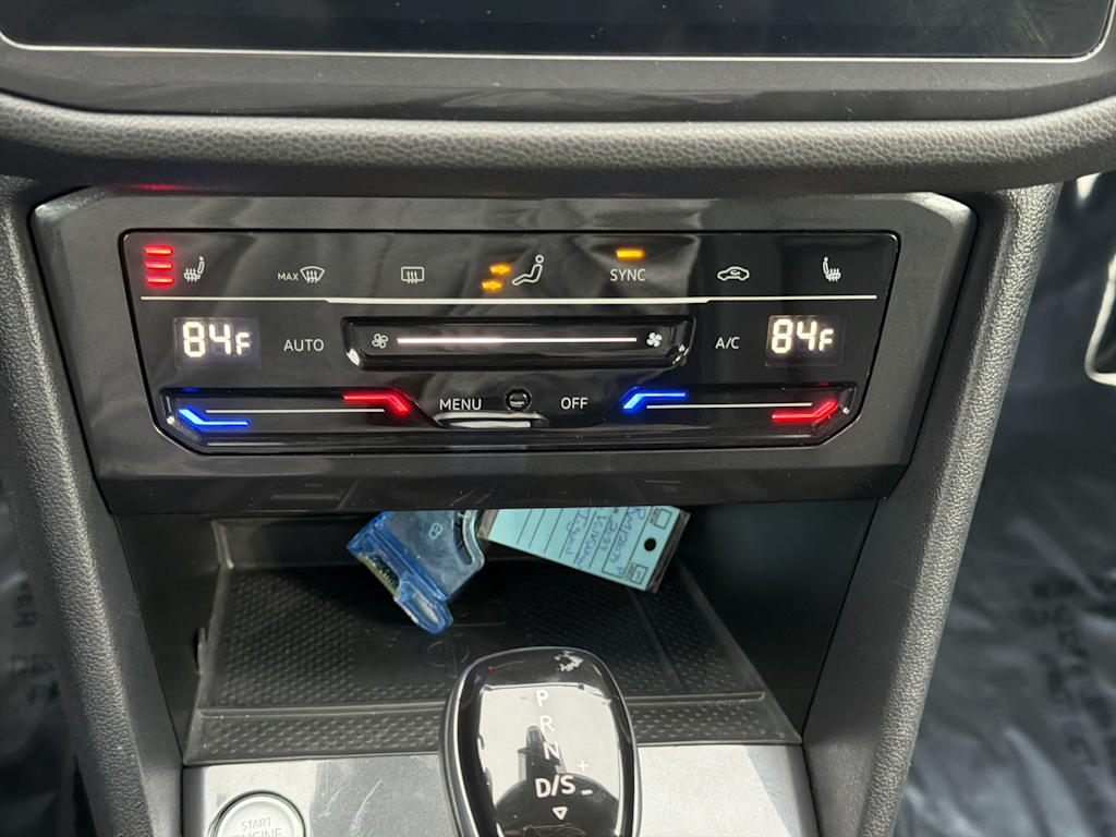 Thumbnail: 2024 Volkswagen Tiguan - 23