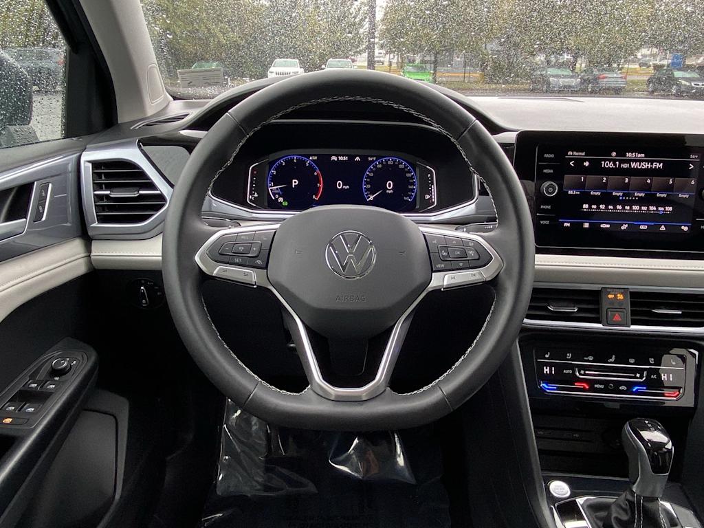 Thumbnail: 2025 Volkswagen Taos - 2