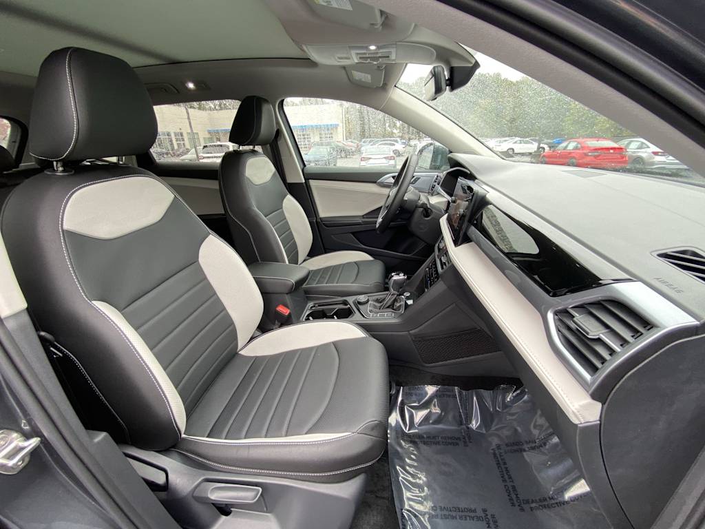 Thumbnail: 2025 Volkswagen Taos - 9