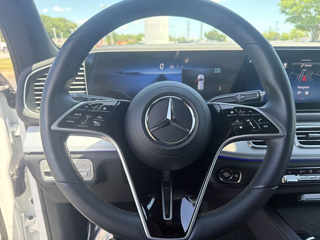 Thumbnail: 2025 Mercedes-Benz GLE - 2