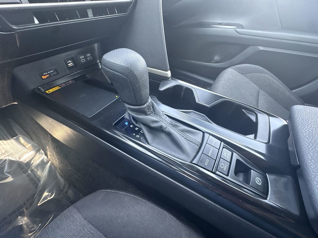 Thumbnail: 2025 Toyota Camry - 12