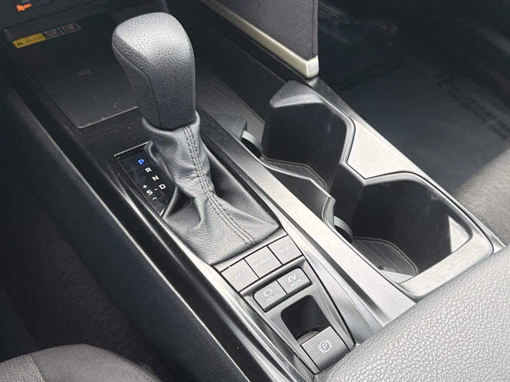 Thumbnail: 2025 Toyota Camry - 13