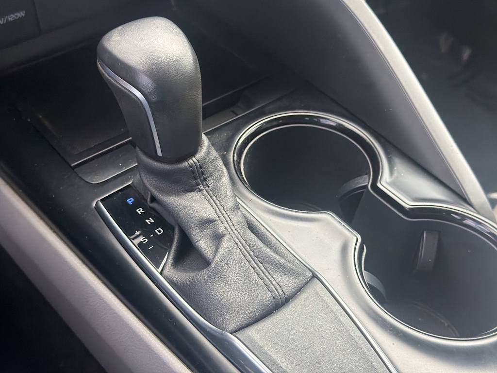 Thumbnail: 2020 Toyota Camry - 12