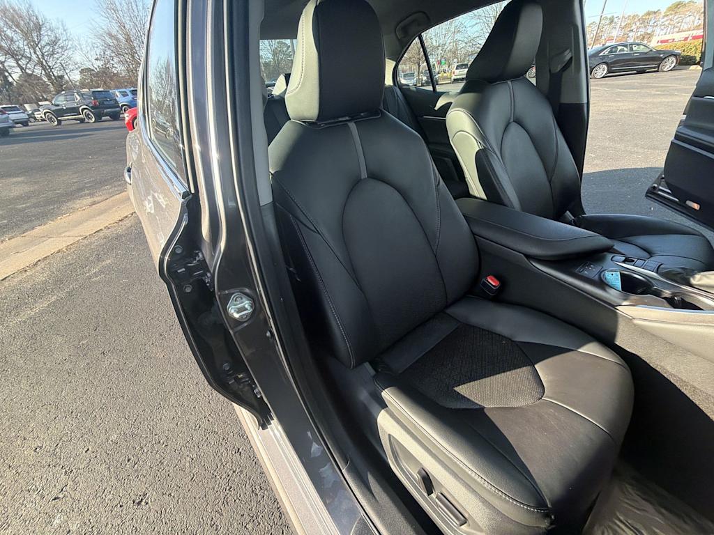 Thumbnail: 2023 Toyota Camry - 25