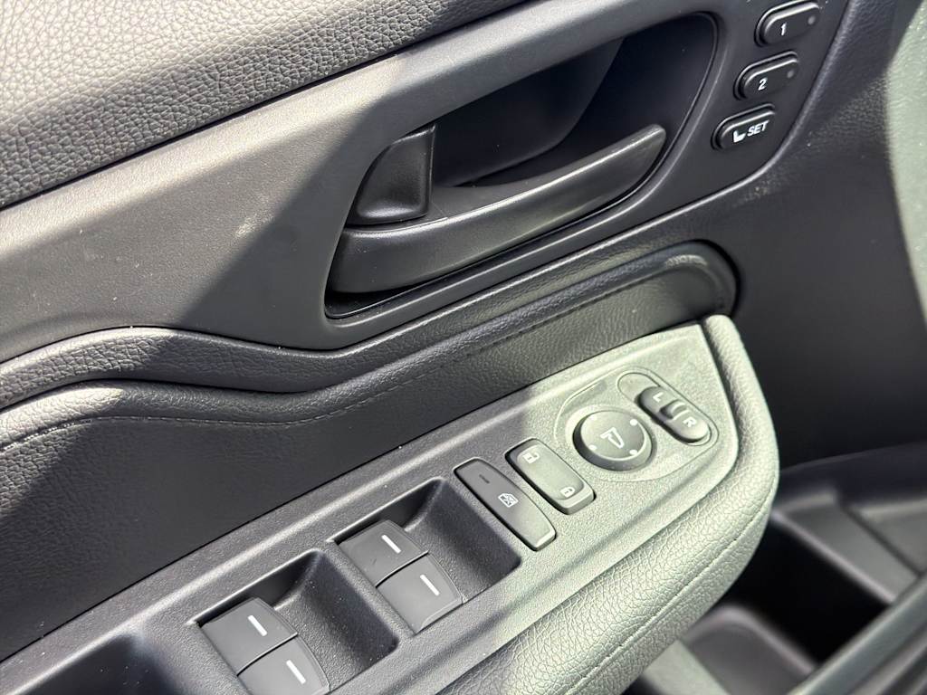 Thumbnail: 2026 Honda Odyssey - 20