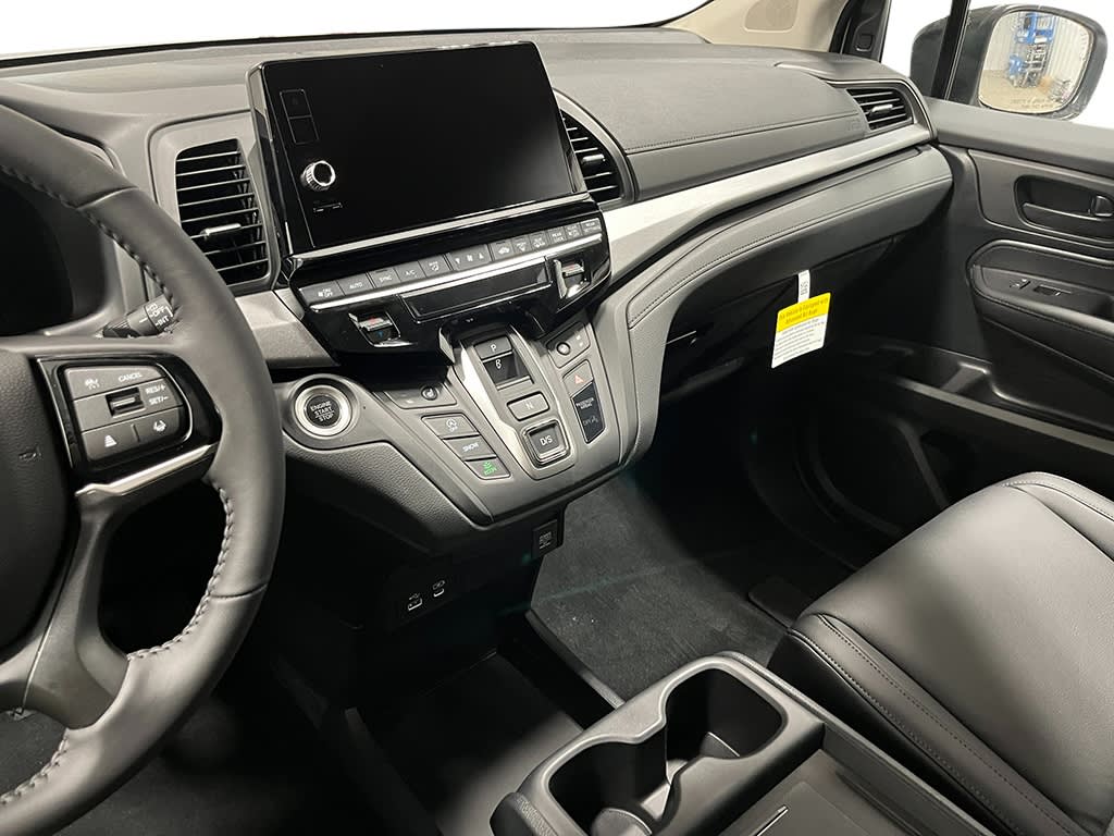 Thumbnail: 2026 Honda Odyssey - 13