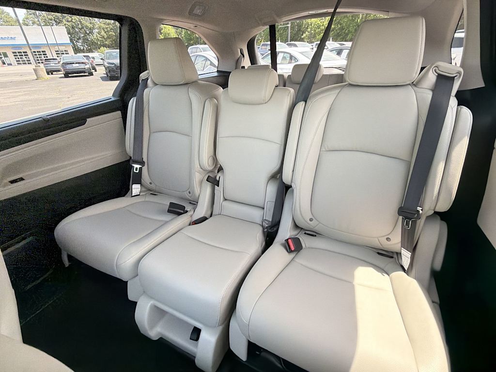 Thumbnail: 2026 Honda Odyssey - 11