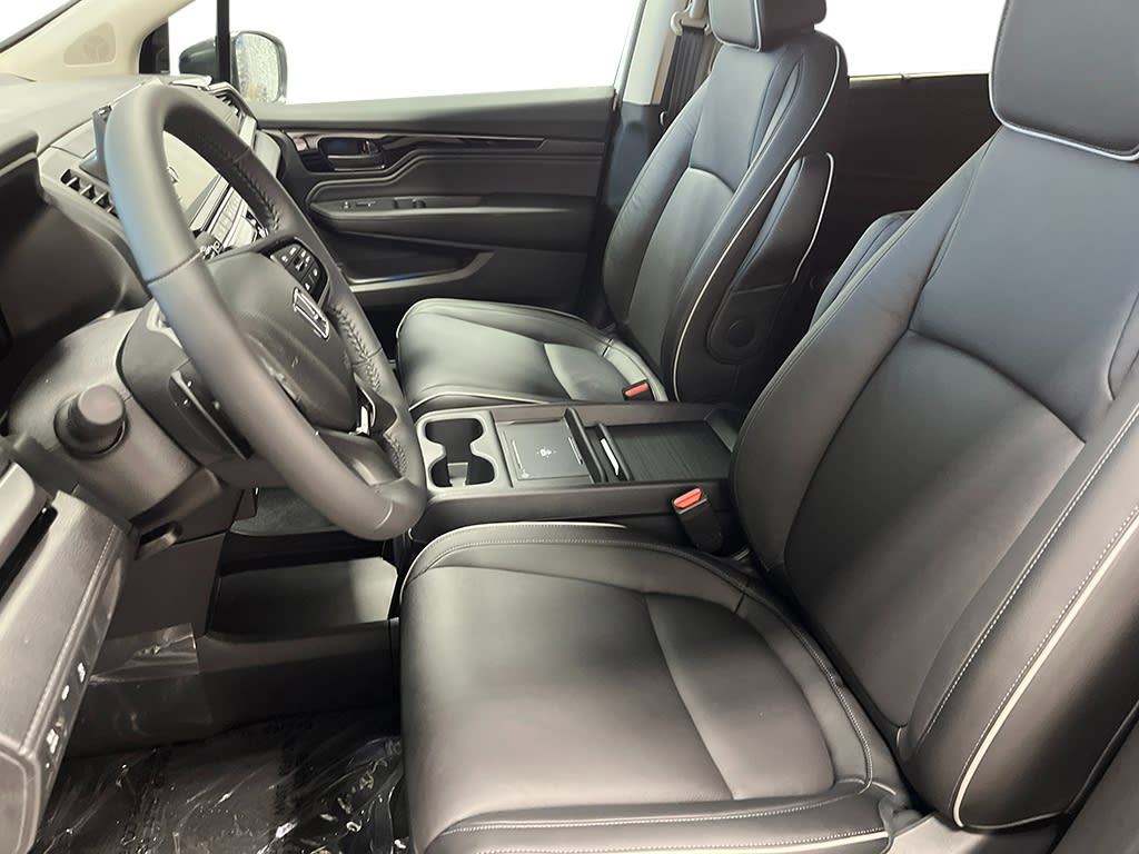 Thumbnail: 2026 Honda Odyssey - 9
