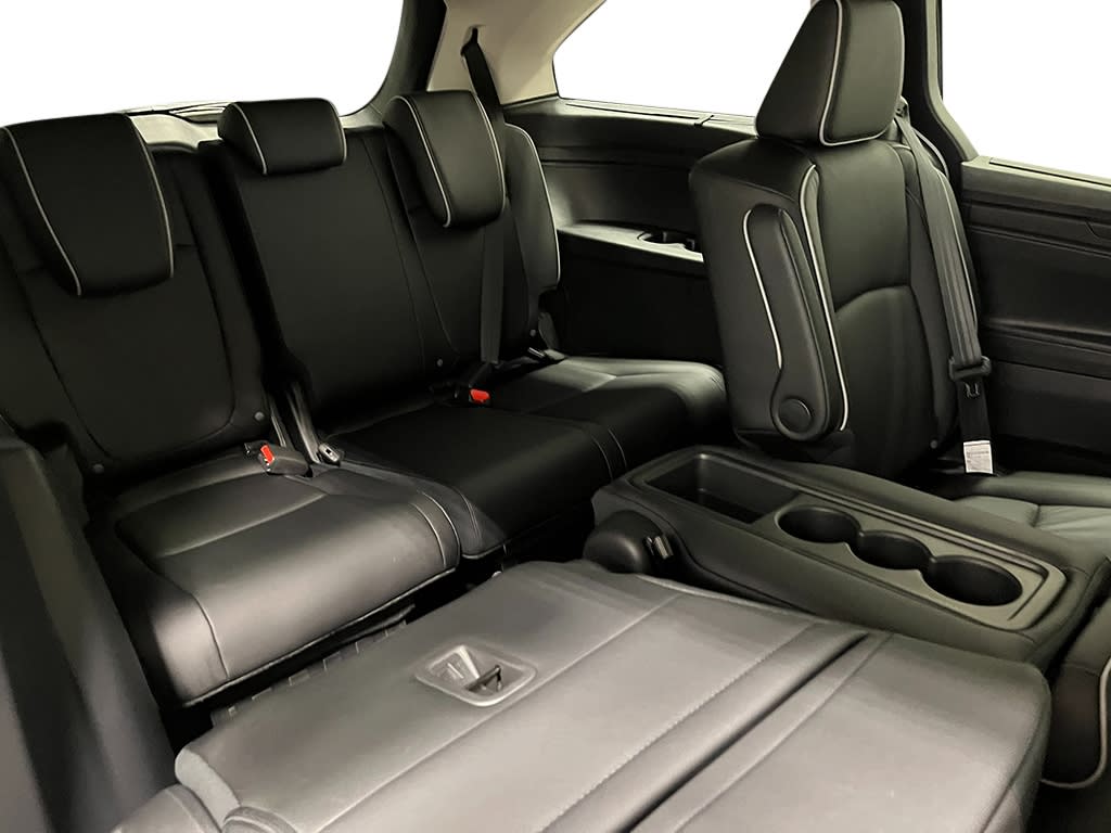 2025 Honda Odyssey Touring 29