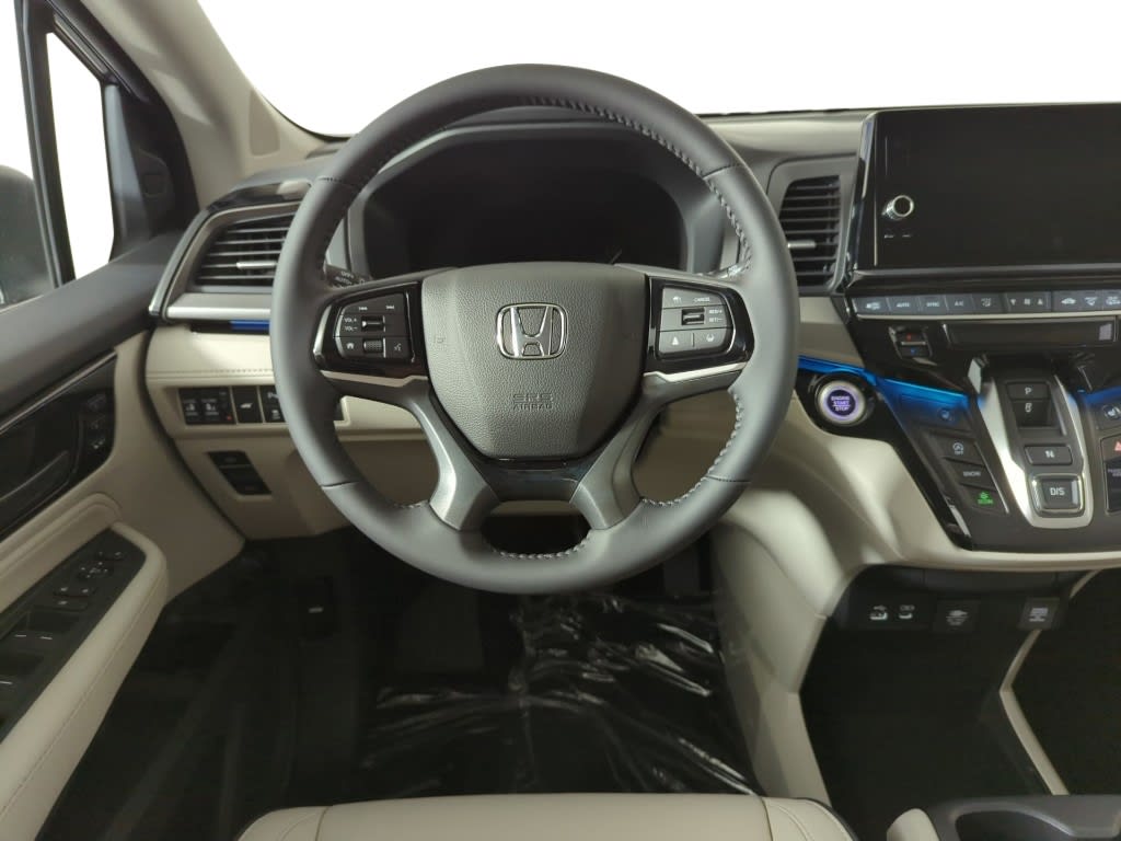 2025 Honda Odyssey Touring 8