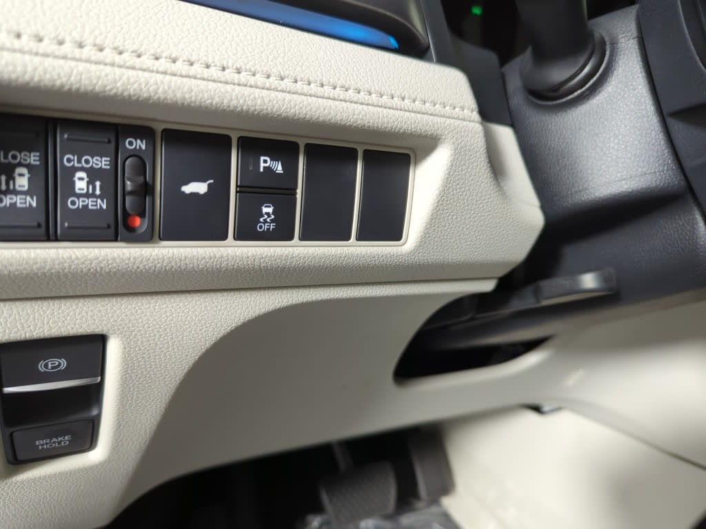2025 Honda Odyssey Touring 22