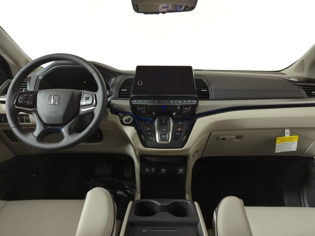 2025 Honda Odyssey Touring 2