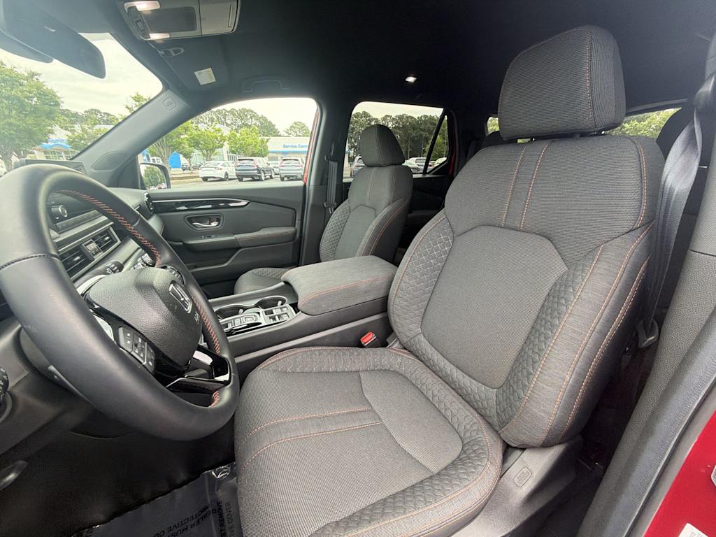 Thumbnail: 2025 Honda Pilot - 8