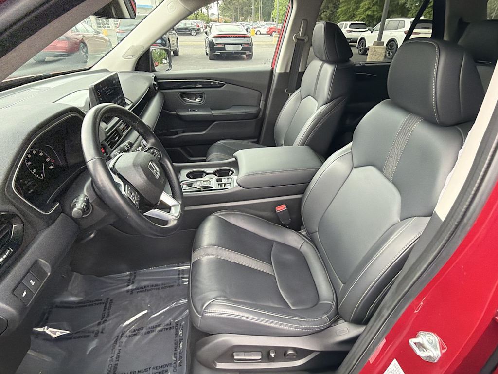 Thumbnail: 2023 Honda Pilot - 9