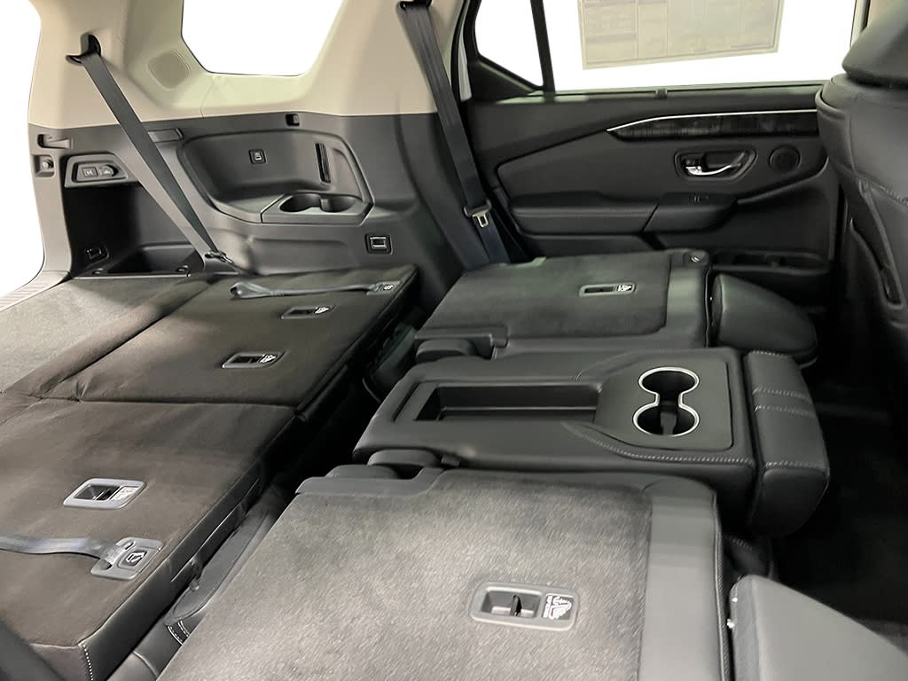 Thumbnail: 2025 Honda Pilot - 12