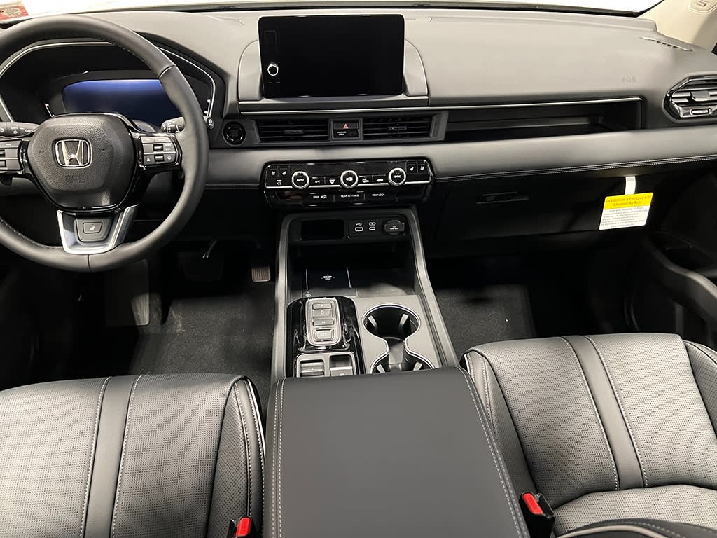 Thumbnail: 2025 Honda Pilot - 10