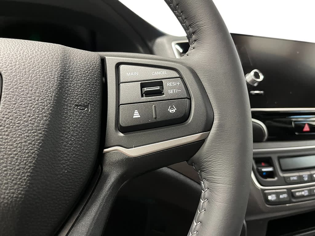 2025 Honda Ridgeline Sport 19