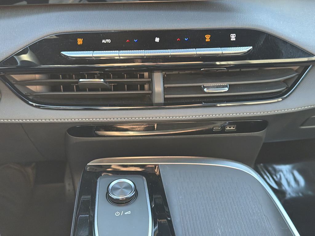 Thumbnail: 2025 Buick Enclave - 21