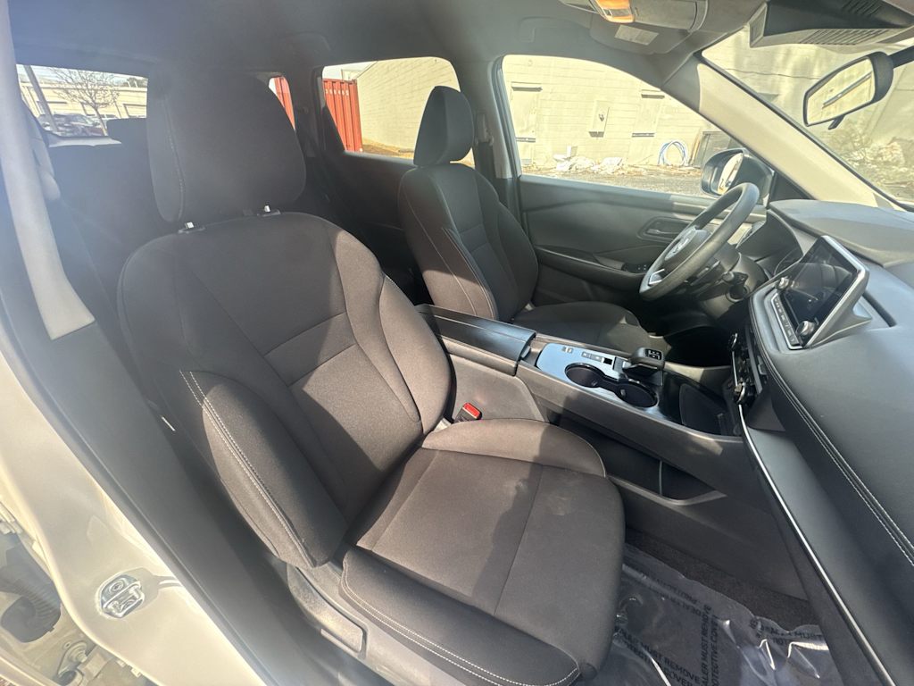 Thumbnail: 2024 Nissan Rogue - 9