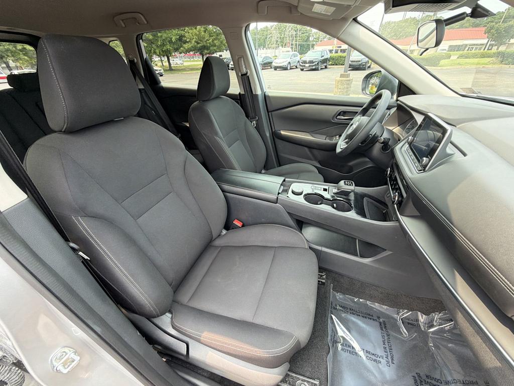 Thumbnail: 2024 Nissan Rogue - 10