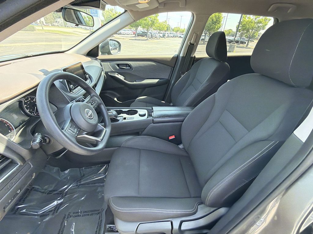 Thumbnail: 2023 Nissan Rogue - 8