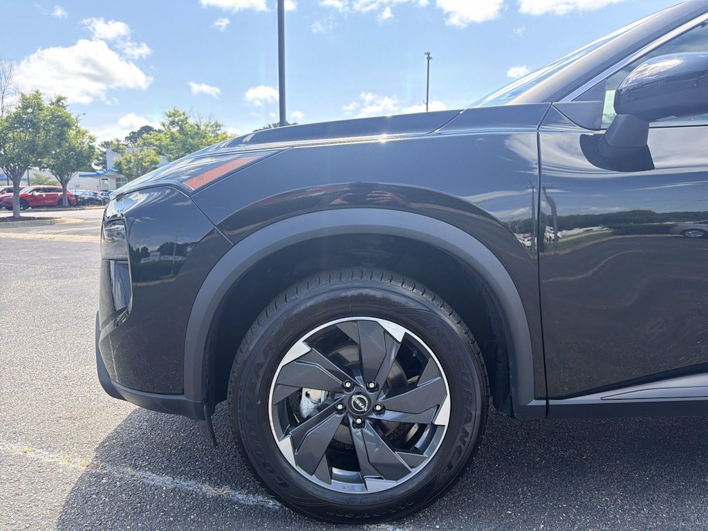 Thumbnail: 2024 Nissan Rogue - 5