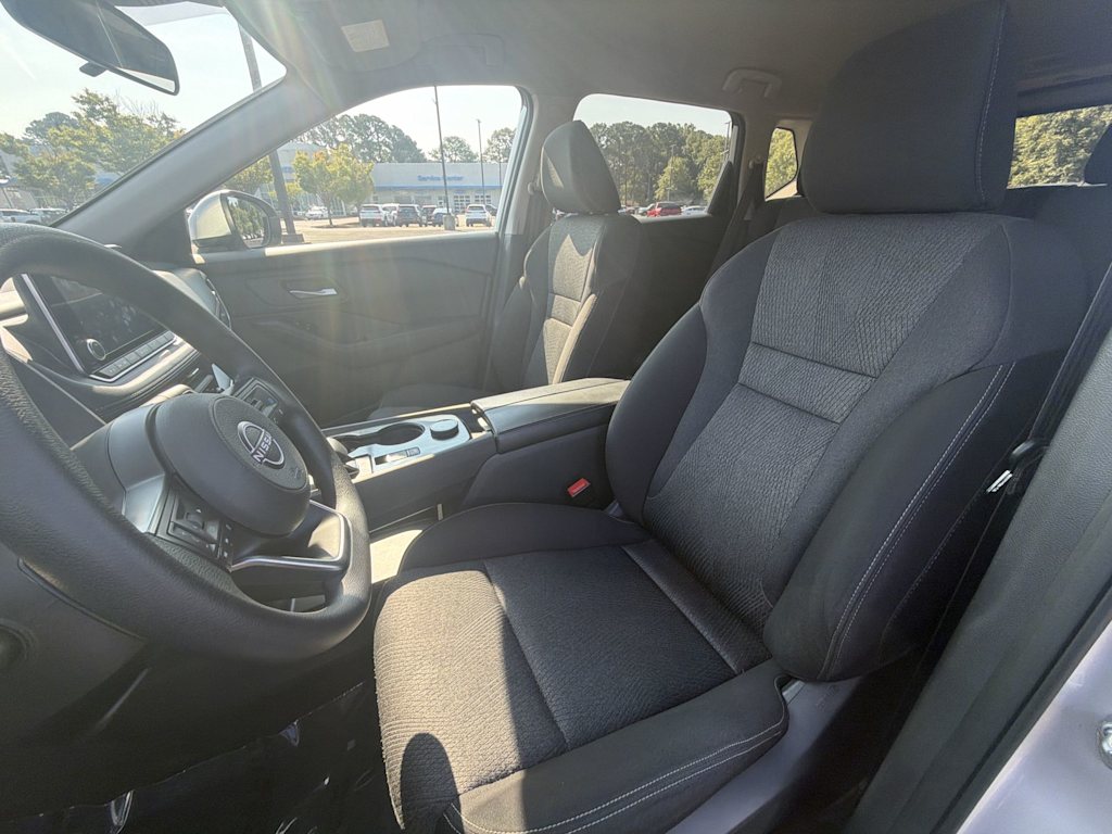 Thumbnail: 2024 Nissan Rogue - 8